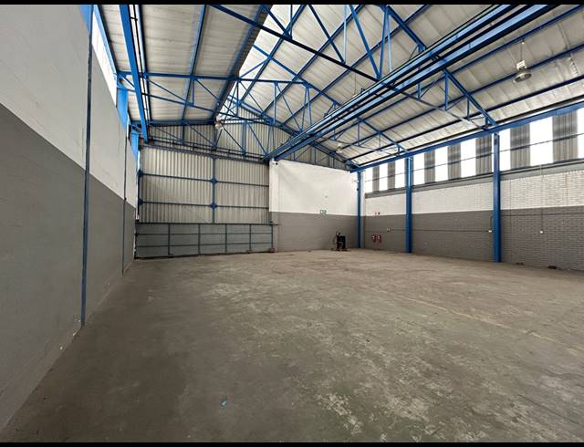 1,635M² FACTORY TO LET IN BEACONVALE